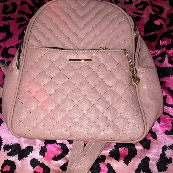 Pink backpack - Picture 4 of 4